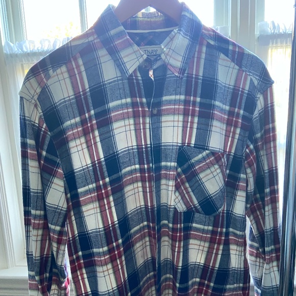 Aritzia TNA Plaid Shirt Size small - Picture 2 of 4